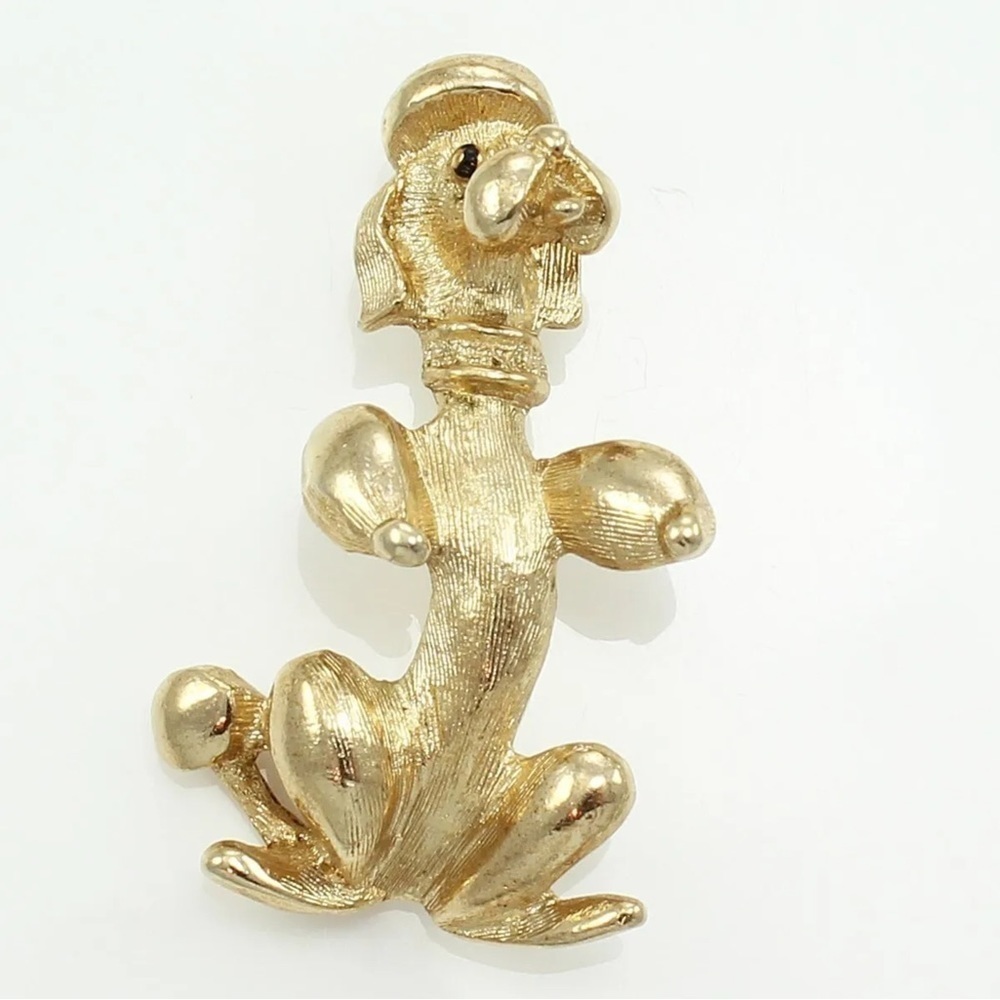 Vintage SARAH COVENTRY Figural Poodle BROOCH Gold Tone Dog Pin 1960s